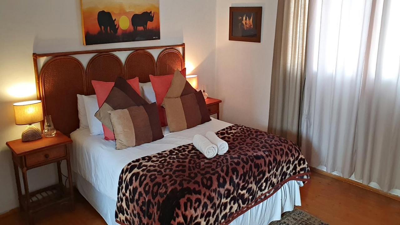 Lake Motel Хартбееспоорт Екстериор снимка